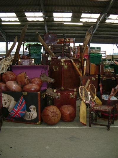 Portmanteau (luggage) - Wikipedia